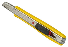 Нож Stanley "FatMax" выдвижное лезвие шириной 9мм, L=135мм.